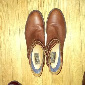 Lucky brand Leather Upper shoe